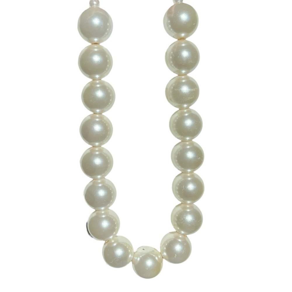 Vintage Oversized Faux Pearl Adjustable Chunky Necklace